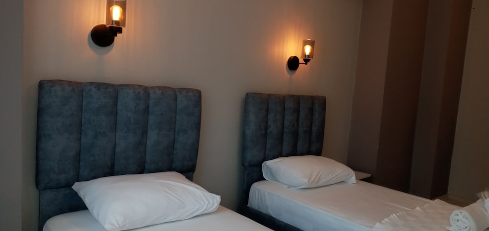 Standard Twin Room photo 3