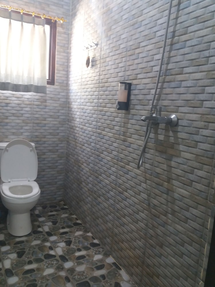 Double Room - Photo 6
