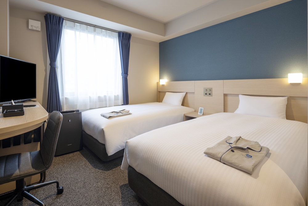 Twin Room, Non Smoking - Photo 1