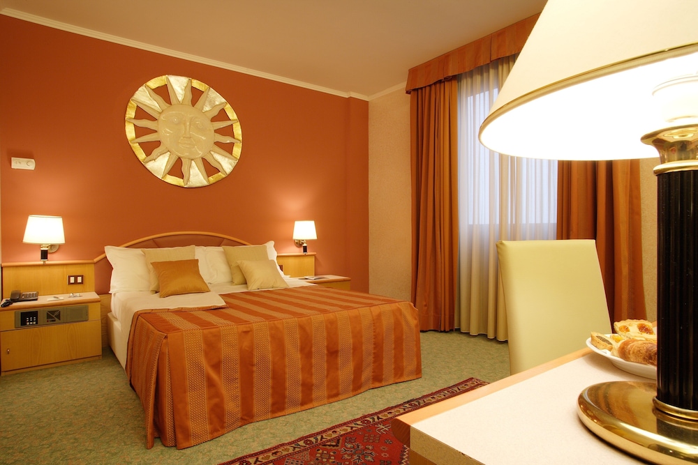 Economy Double or Twin Room photo 1