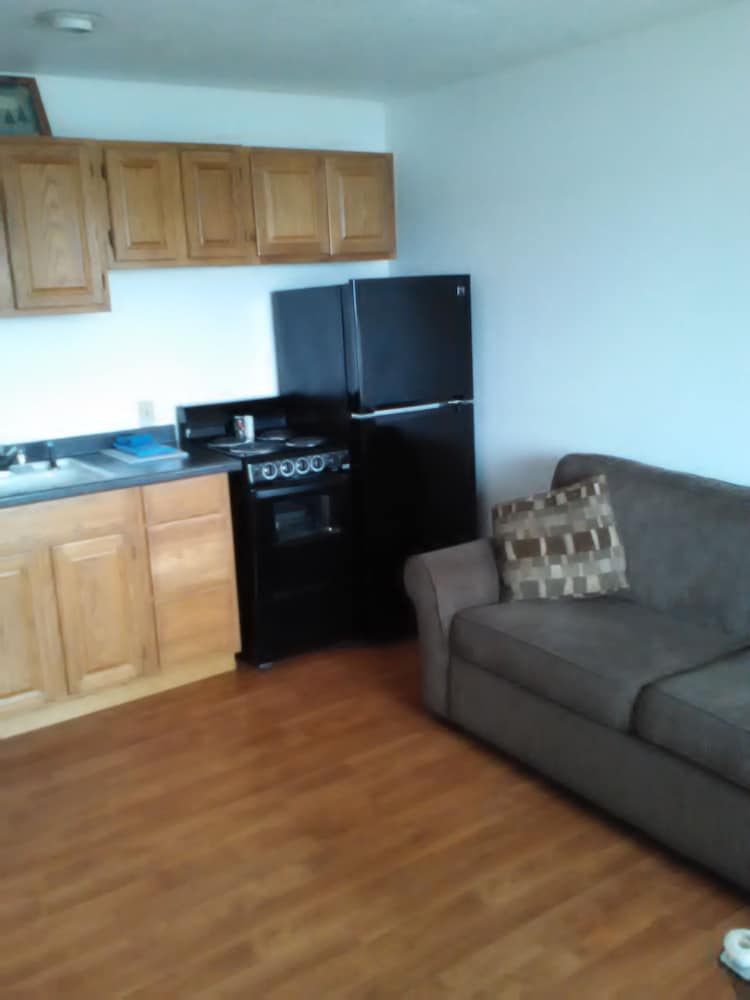 Room, 2 Bedrooms, Kitchen (#14) photo 2