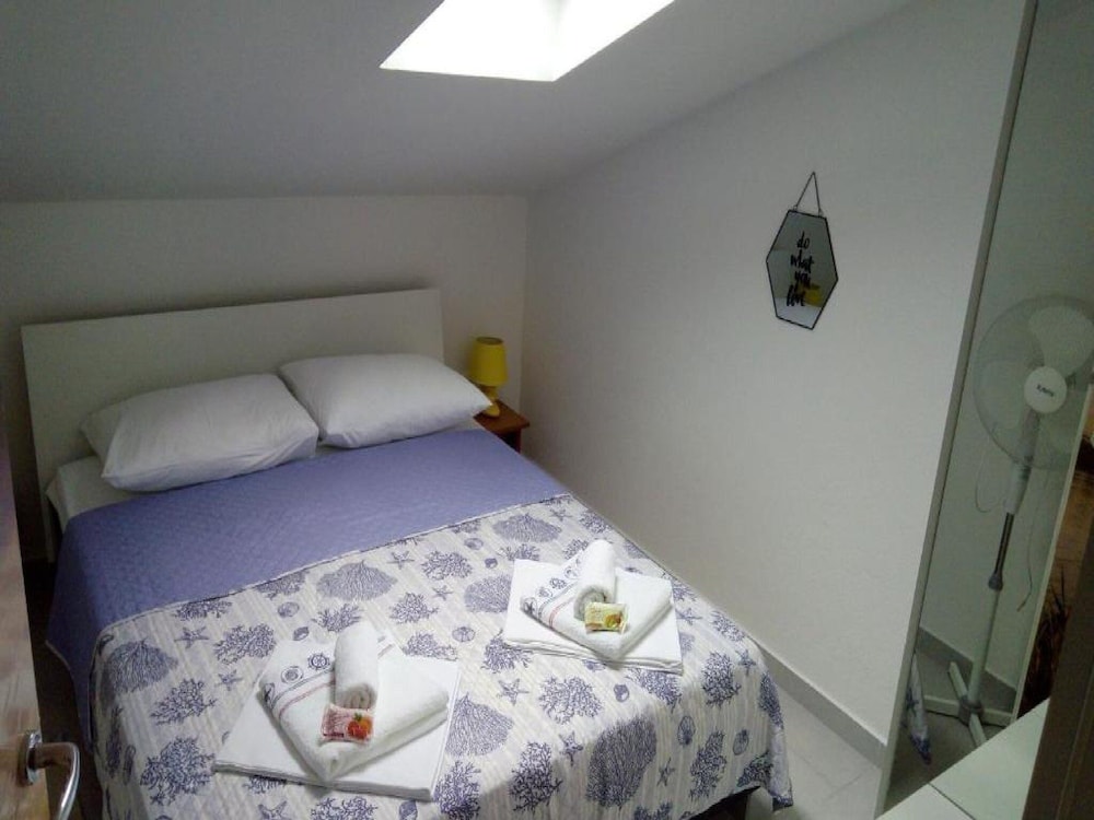 Apartment (One Bedroom Apartment with Terrace an)