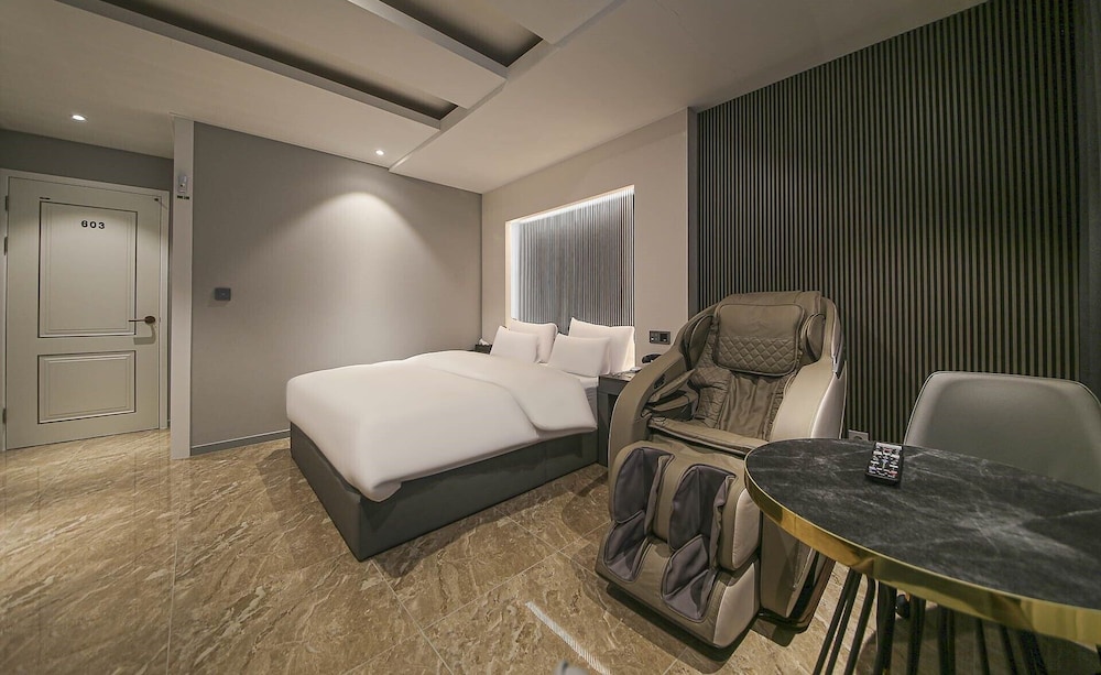 Superior Suite