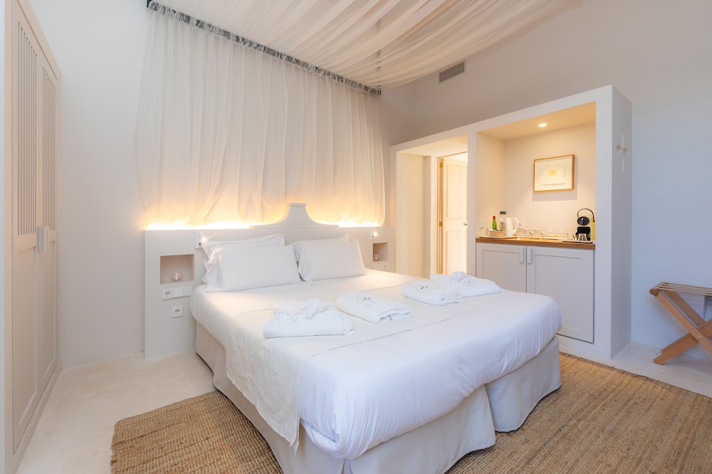Junior Suite, Terrace (Ibiza)