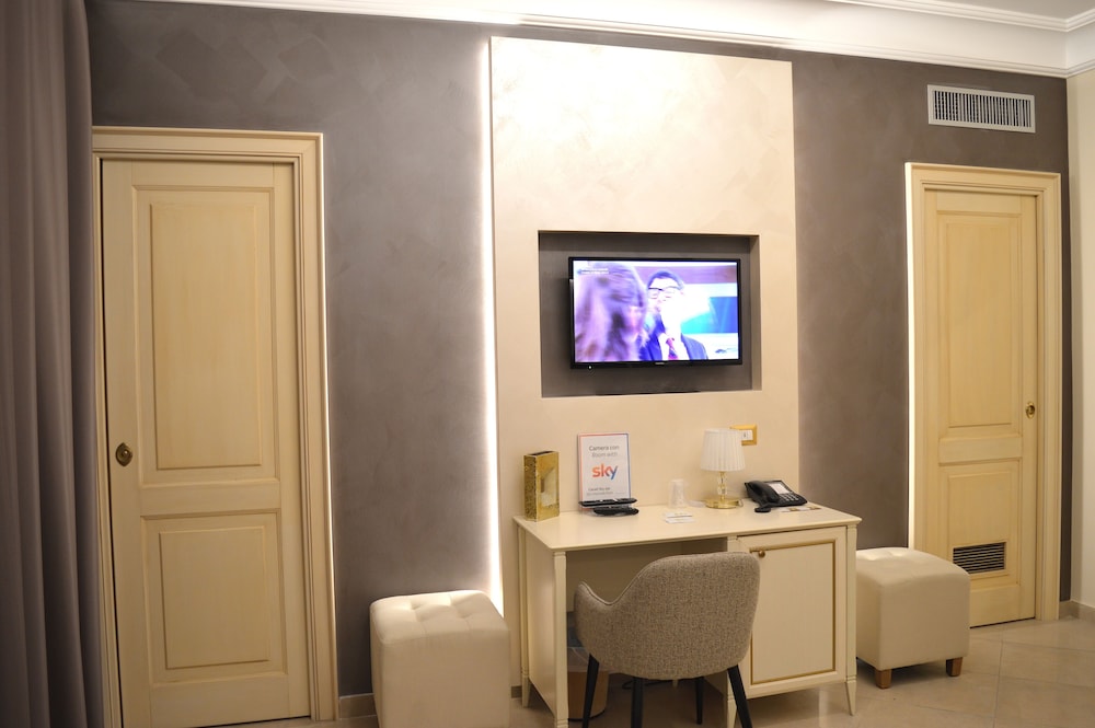 Superior Room, City View (202) - Photo 8