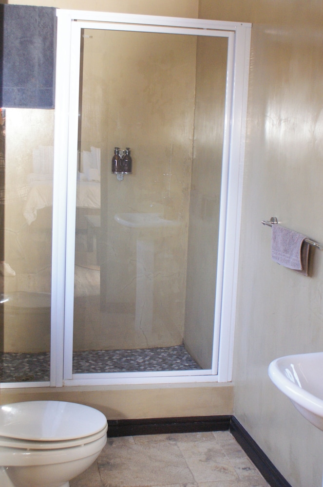 Standard Room - Photo 2
