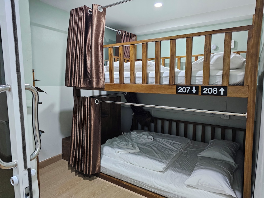 Family Room, Shared Bathroom