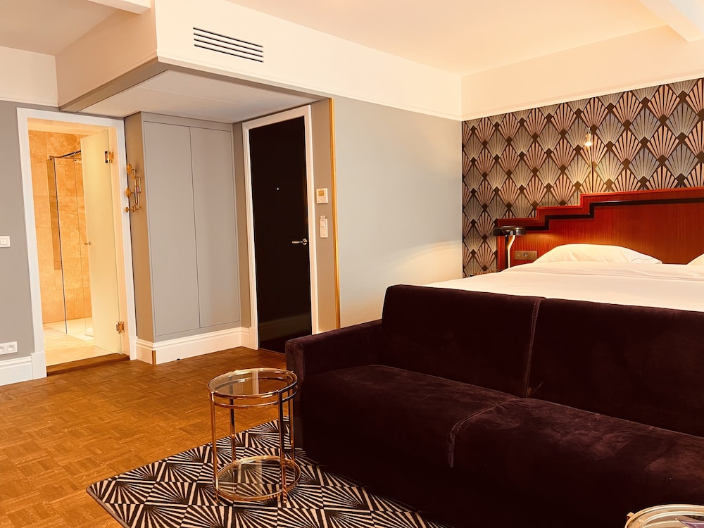 Superior Double Room (Prestige) - Photo 12