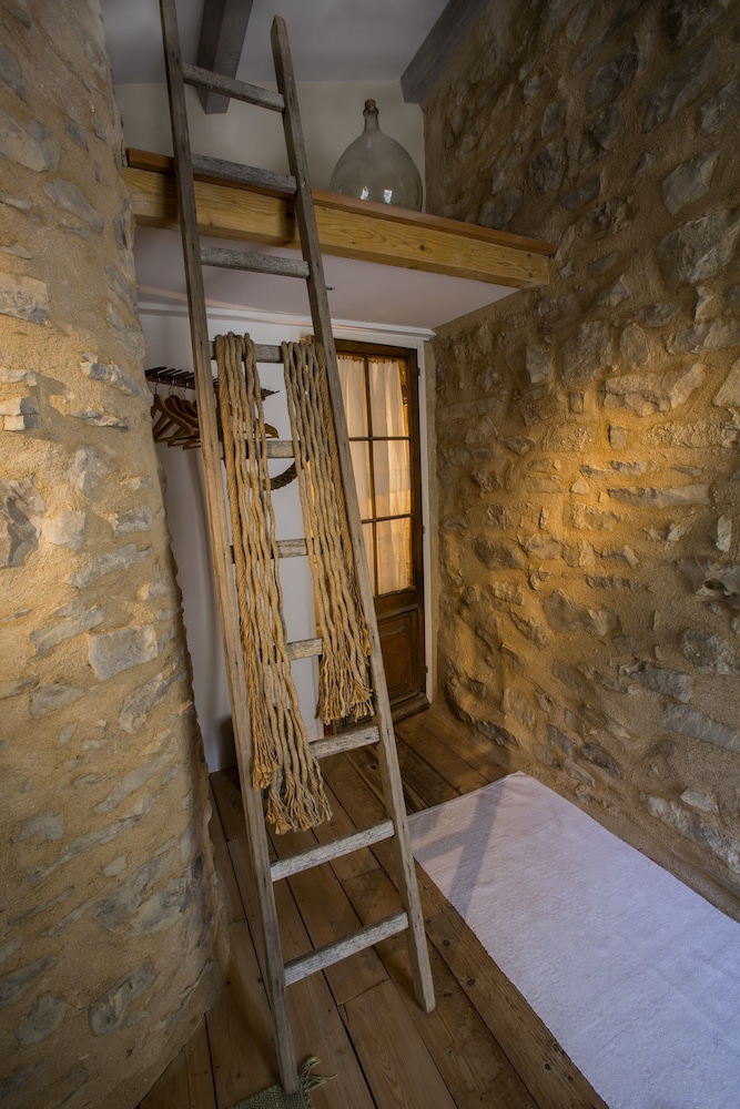 Suite (L’oliveraie) photo 1
