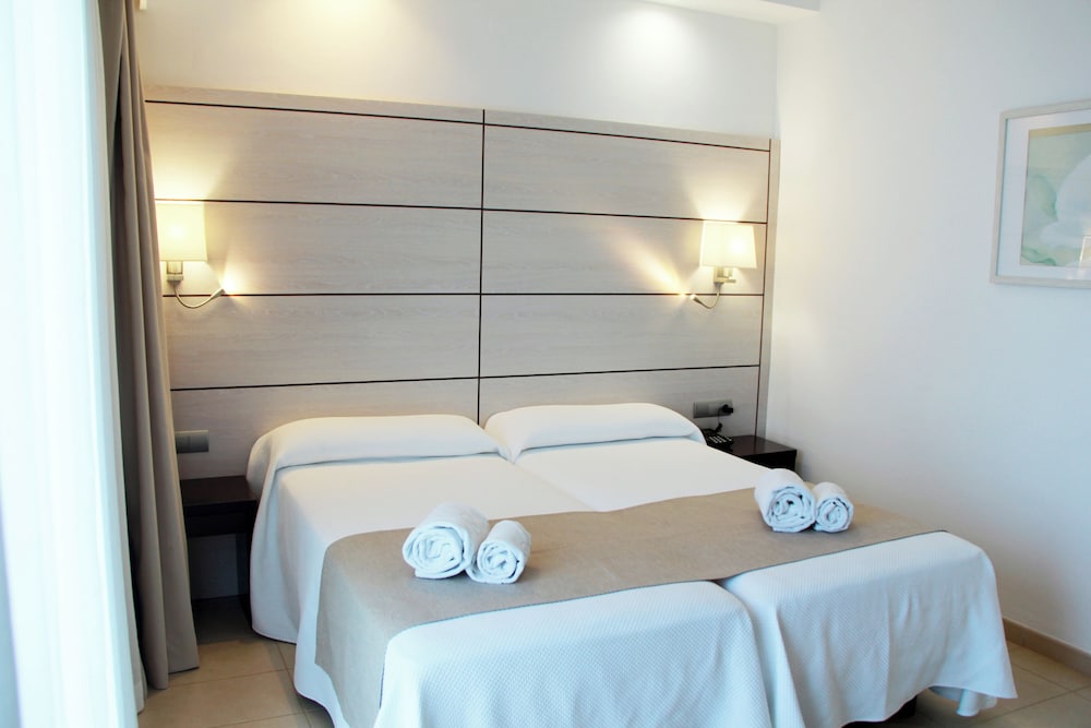 Double Room, Balcony - Photo 13