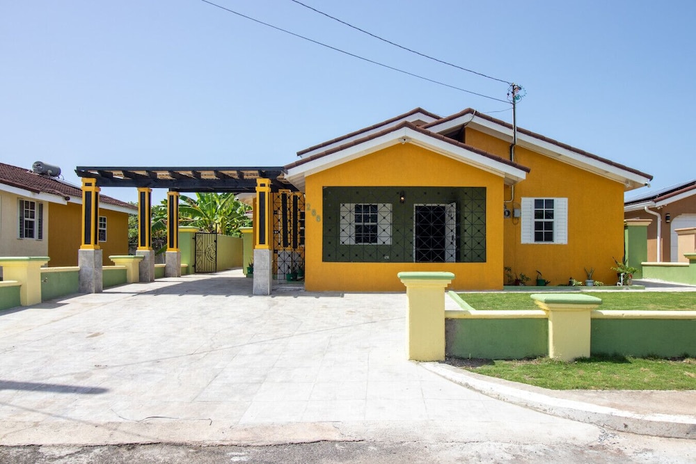 House photo 2