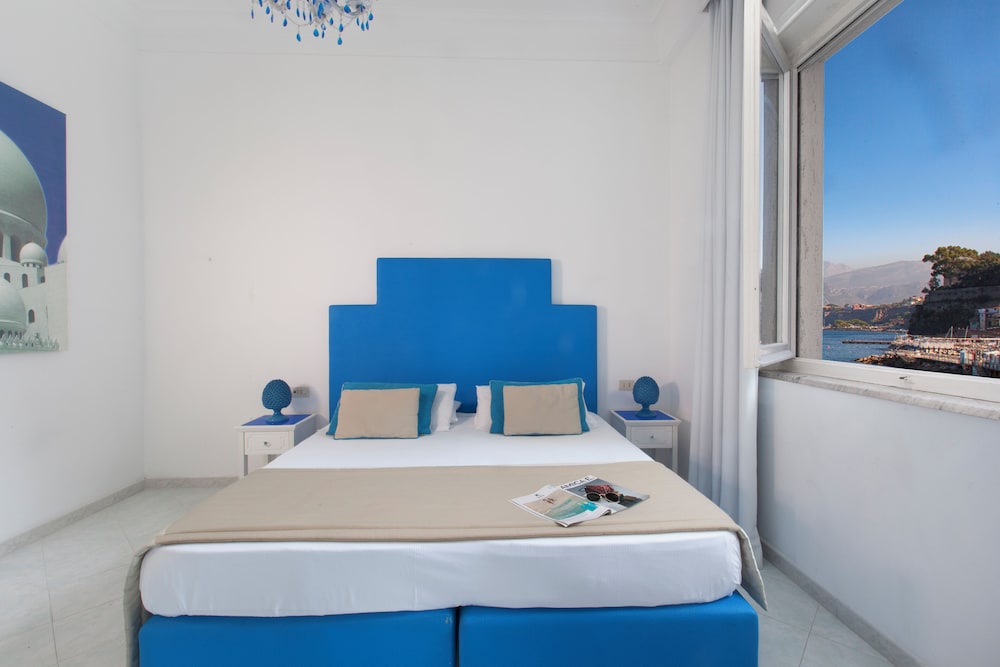 Standard-Doppelzimmer, Partial Meerblick