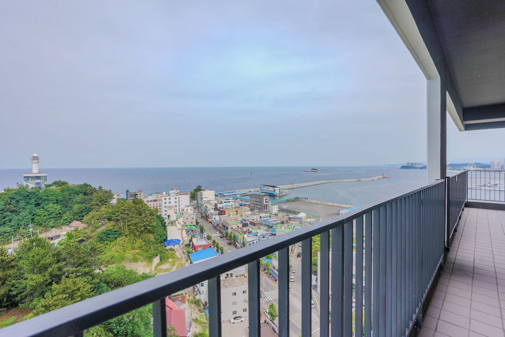 Room, 2 Bedrooms, 2 Bathrooms, Sea View (Self Check-in) photo 2