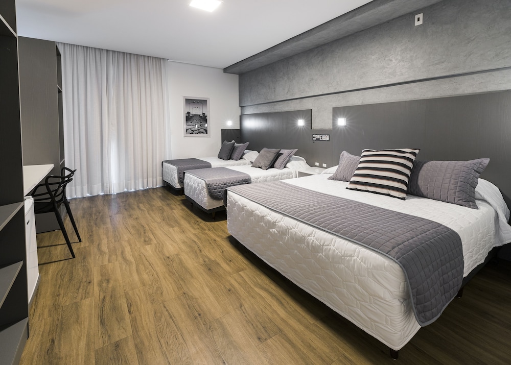 Superior Quadruple Room photo 1