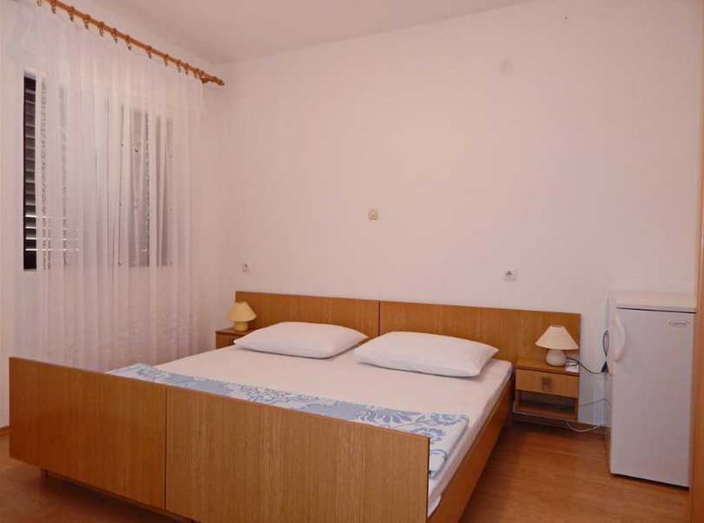 Triple Room (S7)