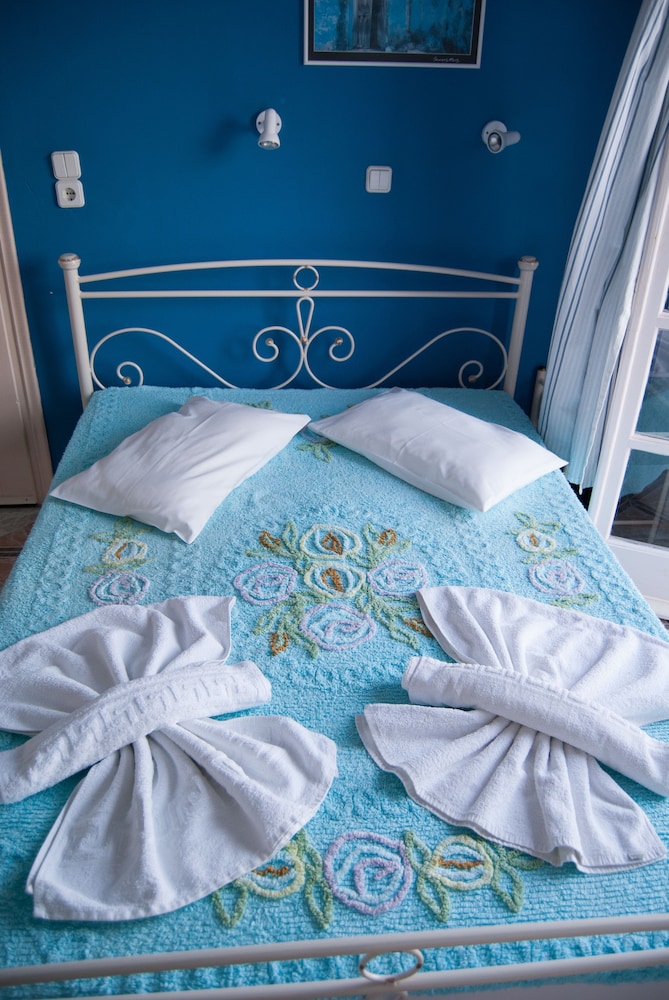 Standard Double or Twin Room - Photo 6