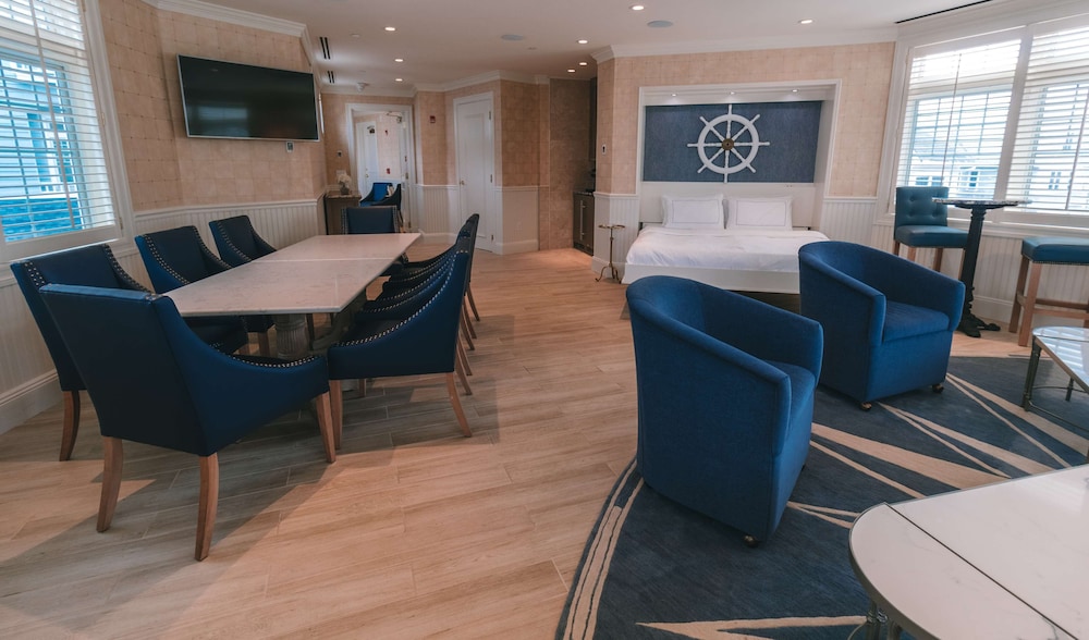 Studio, 1 King Bed (Hospitality)