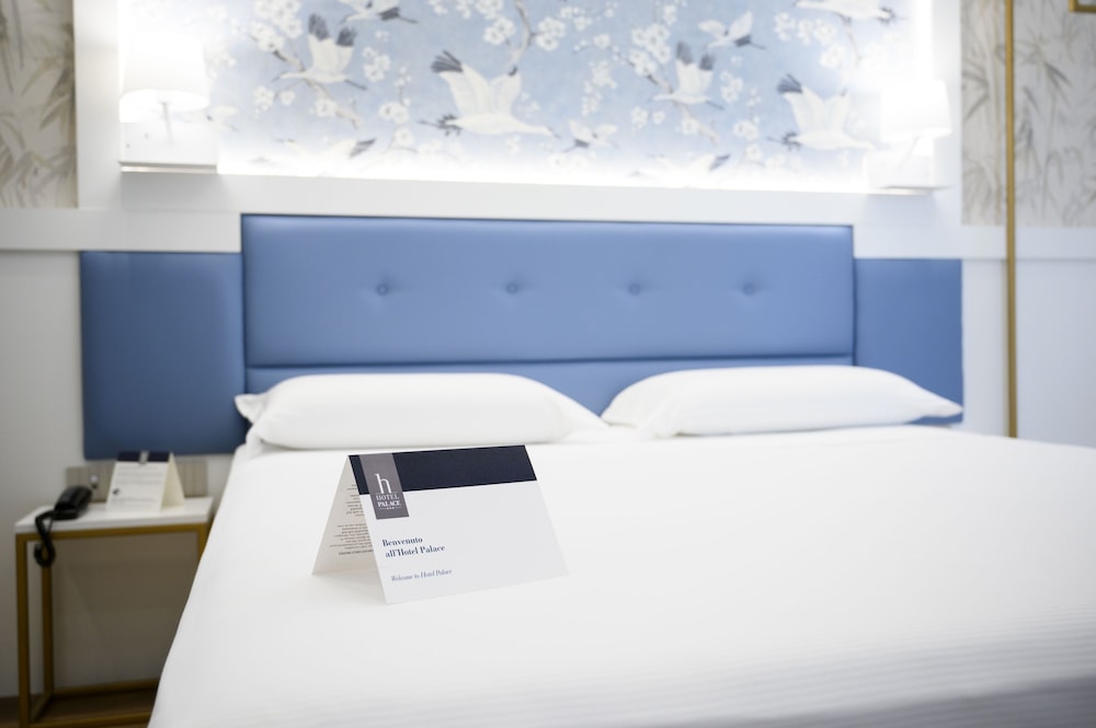 Deluxe Room - Photo 10