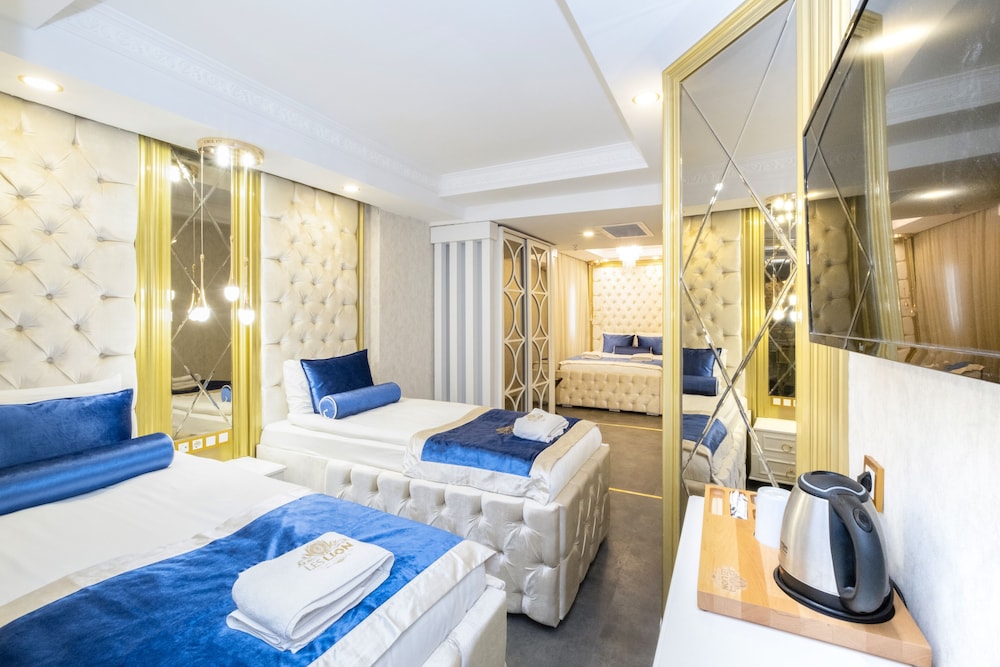Deluxe Quadruple Room
