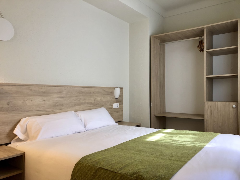Single Room - Photo 3
