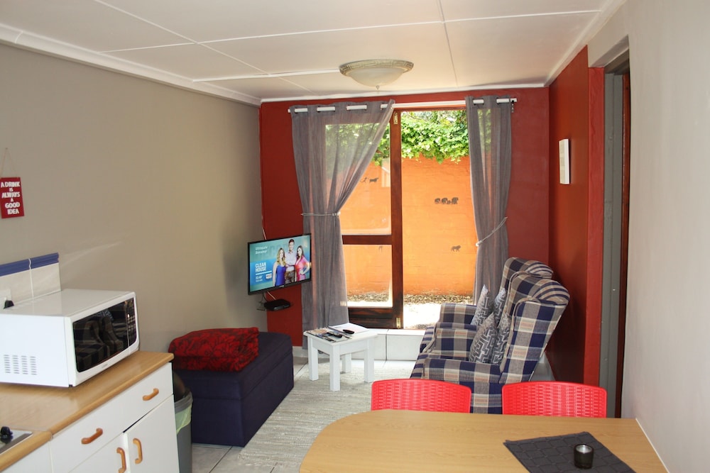Mini apartment with two bedrooms photo 2