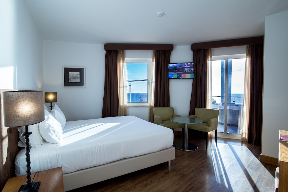 Superior Room, Sea View - Photo 2