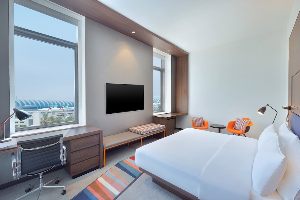 Savvy Room, 1 King Bed, Non Smoking