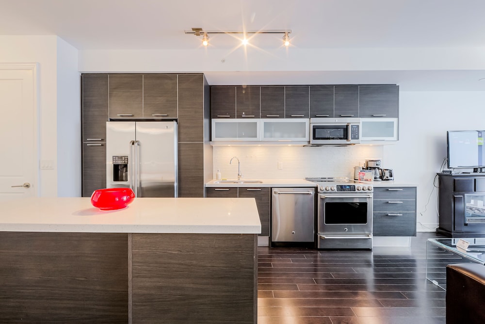 Stunning High Floor 1 Bedroom Condo Near Toronto General Hospital, U of T, TMU, 写真 5