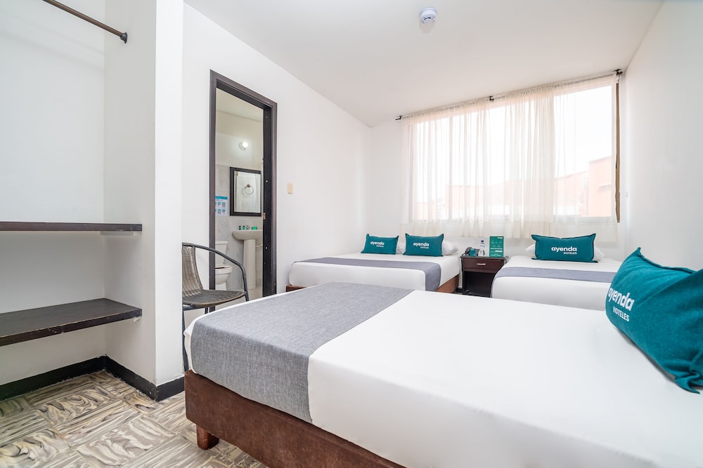 Economy Quadruple Room photo 1