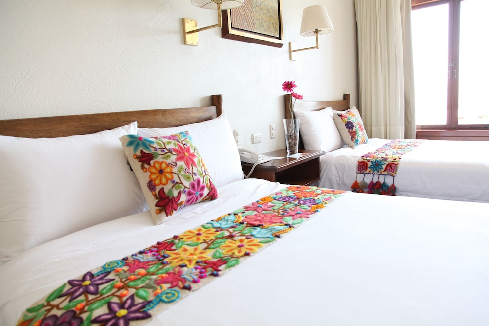 Standard Room, 2 Double Beds, Sea View - Photo 1