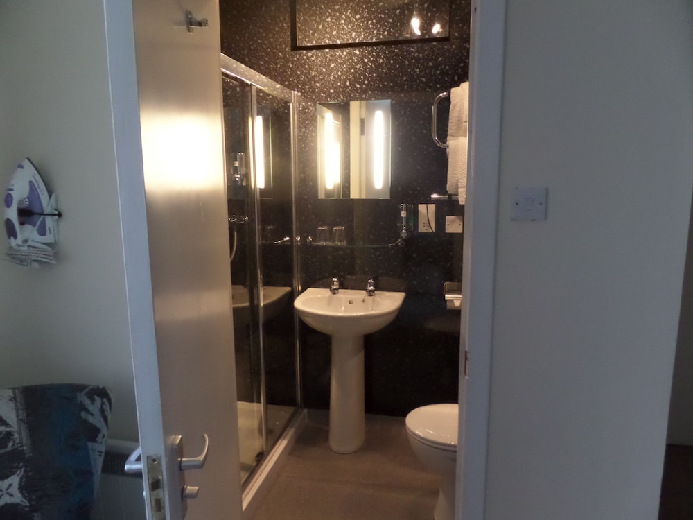 Superior Double Room, Ensuite photo 3
