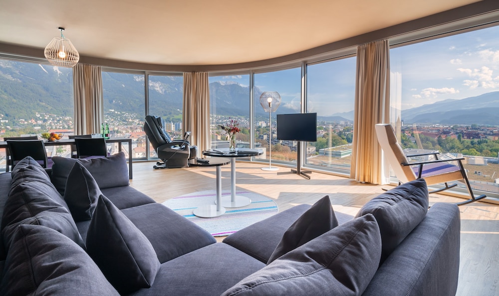 Panoramic Suite