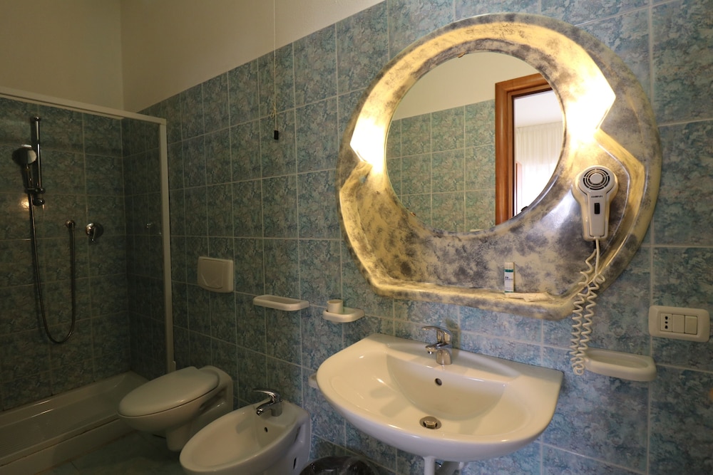 Classic Quadruple Room