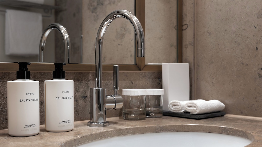 Classic Room, 1 King Bed, Park View