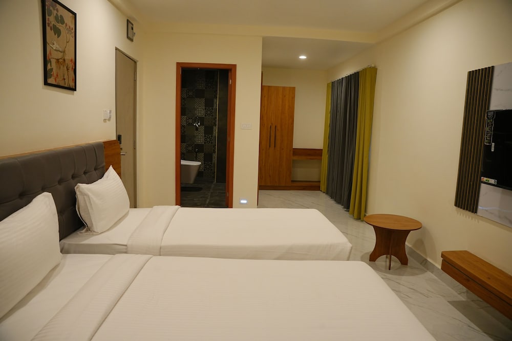 Cozy Twin Room