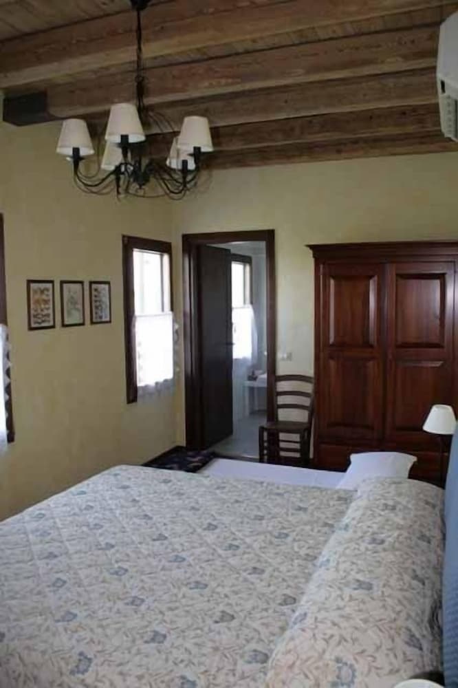 Basic Room, 1 Bedroom photo 2