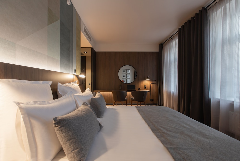 Standard Double or Twin Room photo 1