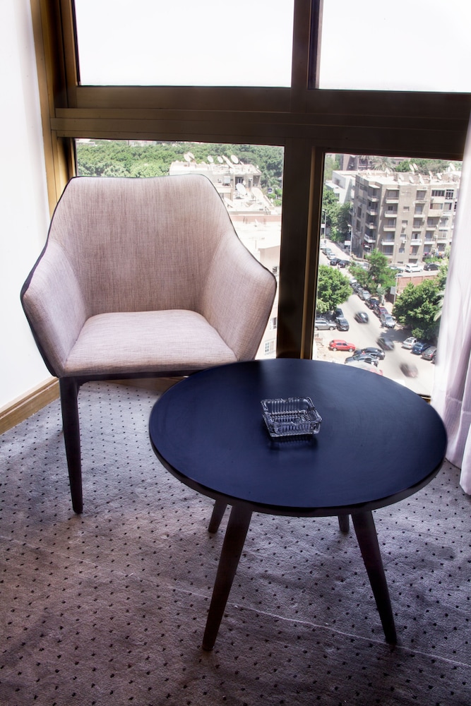 Deluxe Room - Photo 5