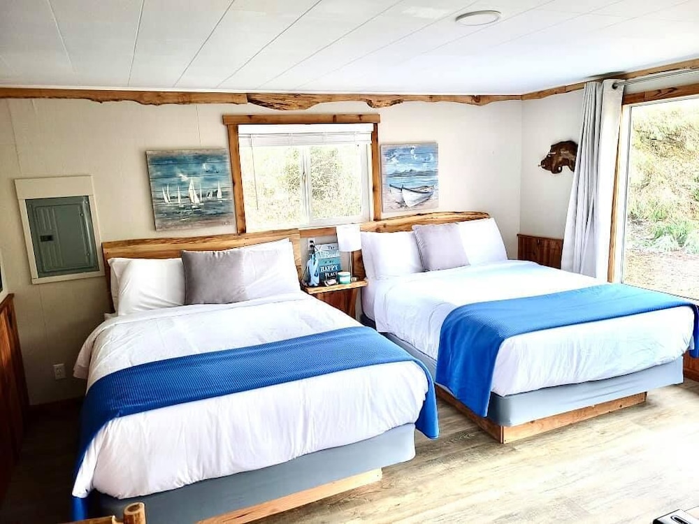 Basic Cabin (Pet and Child Friendly) photo 2