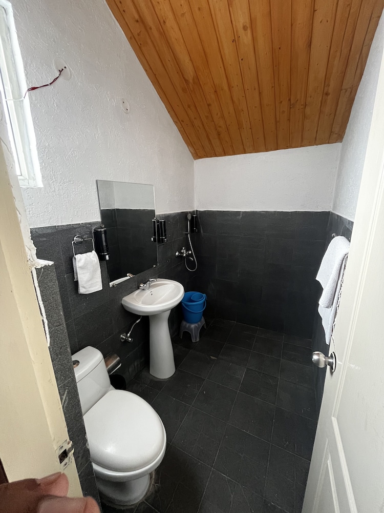 Deluxe Cottage - Photo 6