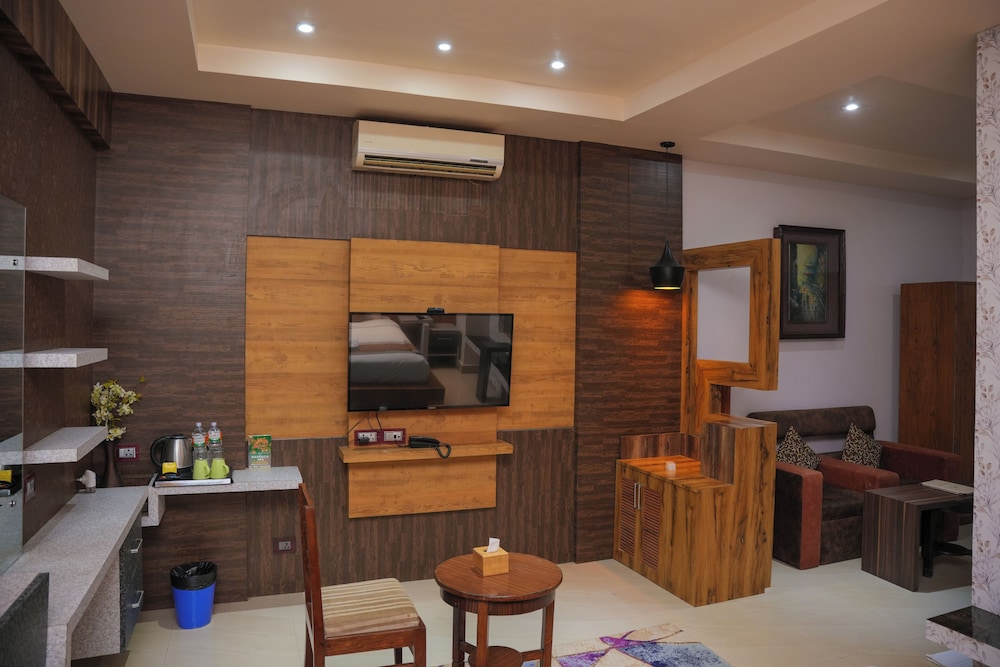 Junior Studio Suite photo 3