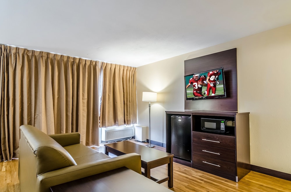 Suite, 2 Bedrooms (2 Double Beds w/Sofa Beds, Smoke Free) photo 3