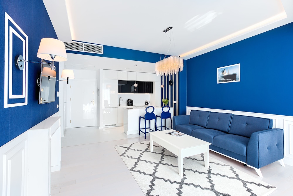 Deluxe Apartment, 1 Bedroom, Partial Sea View