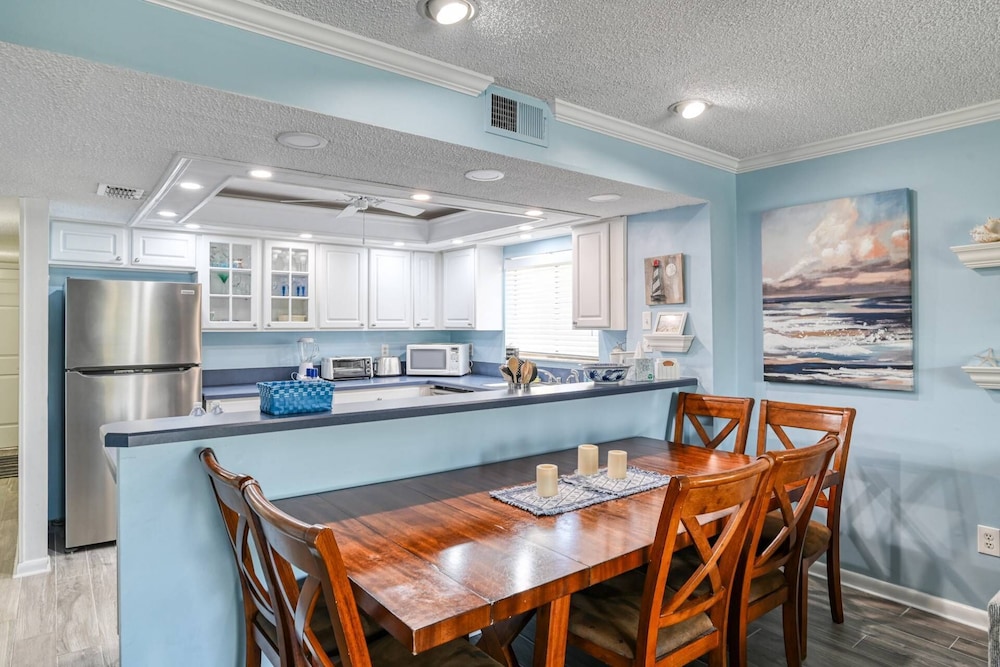 Condo (Ocean Villas #83) photo 3