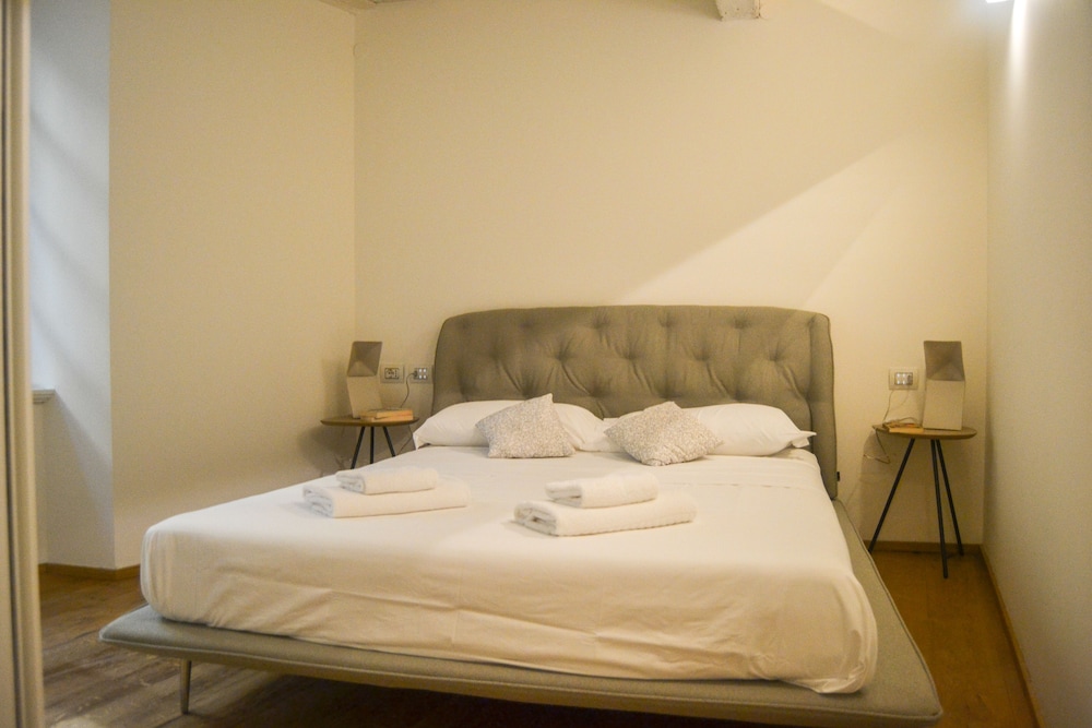 City Apartment, 2 Bedrooms, Terrace