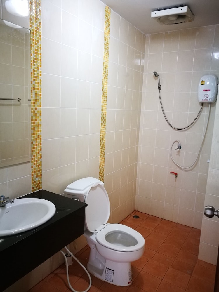 Standard Double Room With Shared Bathroom photo 2