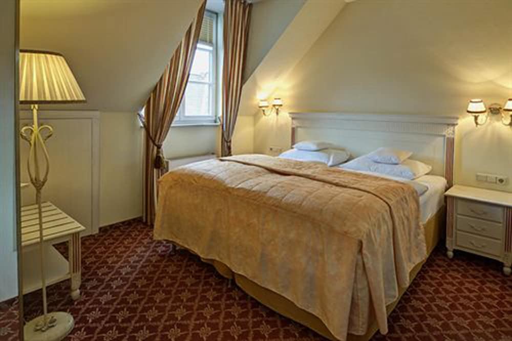 Superior Double or Twin Room photo 2