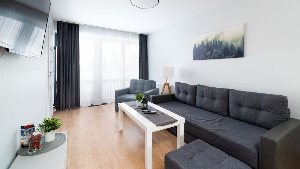 Apartment (51)