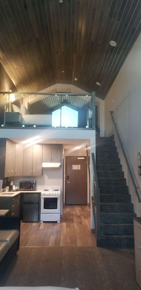 Standard Room, 2 Queen Beds, Non Smoking, Kitchen - Photo 2