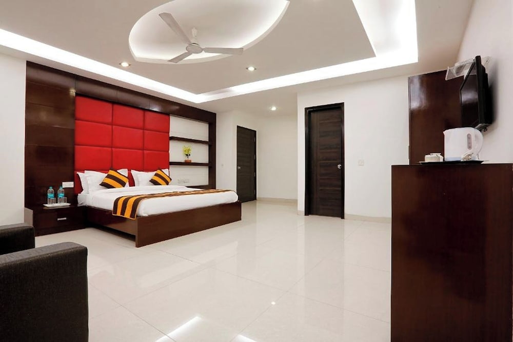 Super Deluxe Room